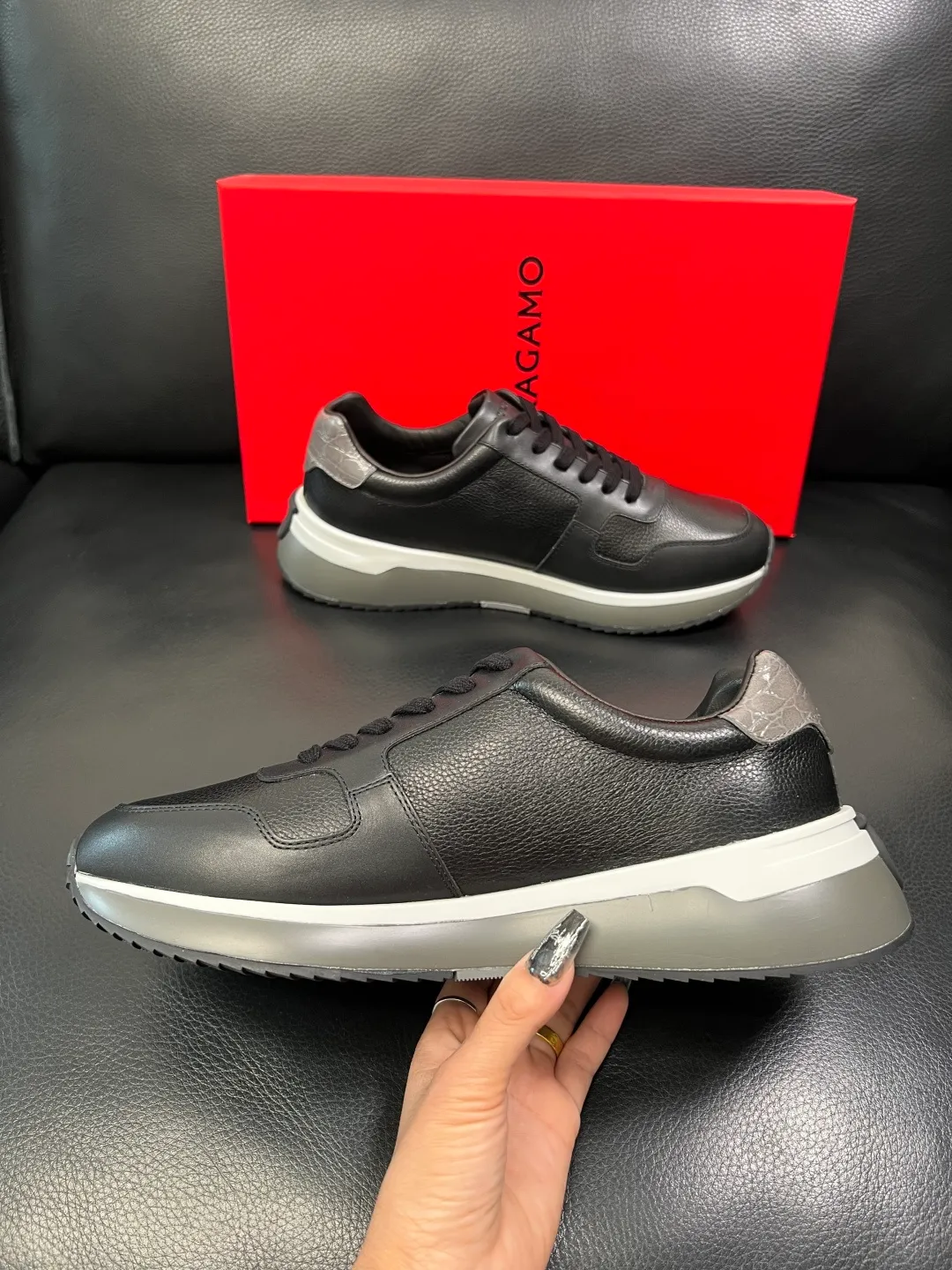 Men's shoes 💰840 Ferragamo High-quality top crafts Ferragamo counters sell original factory configuration at the same time, imported original cowhide from Italy, imported water-dyed cow lining, soles: original factory special original soles are super comfortable, original factory and single goods, welcome to compare at the same time at the counter, code number 38-44 (customized 45 46)